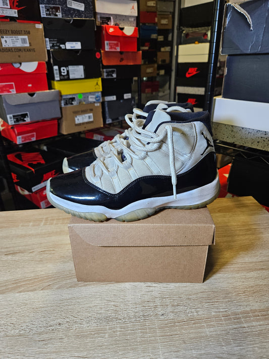 Size 9.5 - AJ 11 Retro High Concord