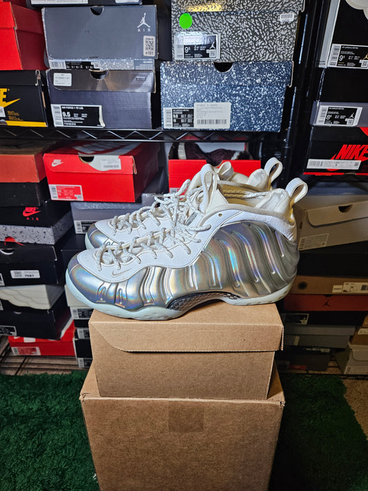 Size 10.5W/9M - Air Foamposite One Chrome