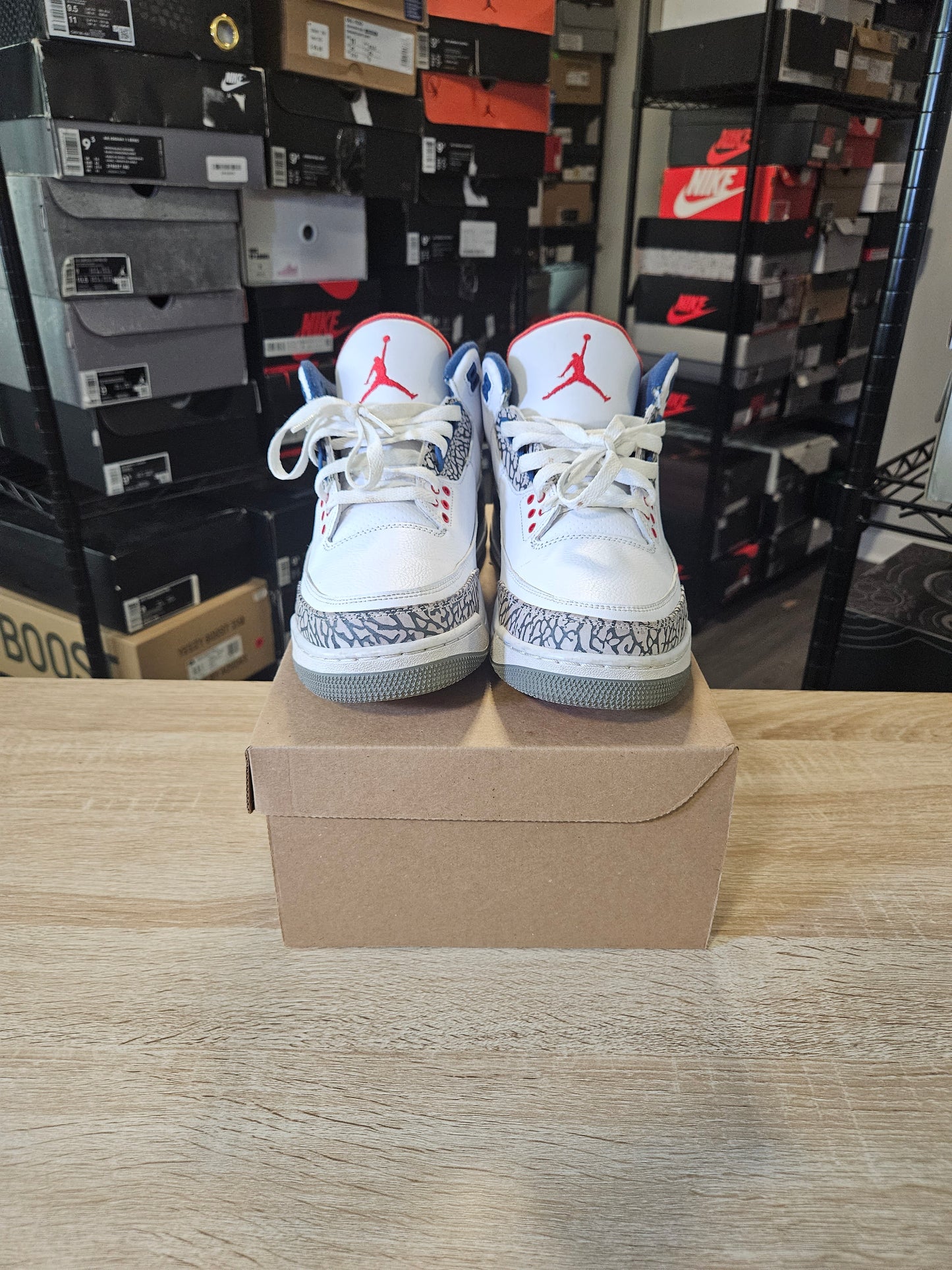 Size 10 - AJ 3 Retro OG Mid True Blue