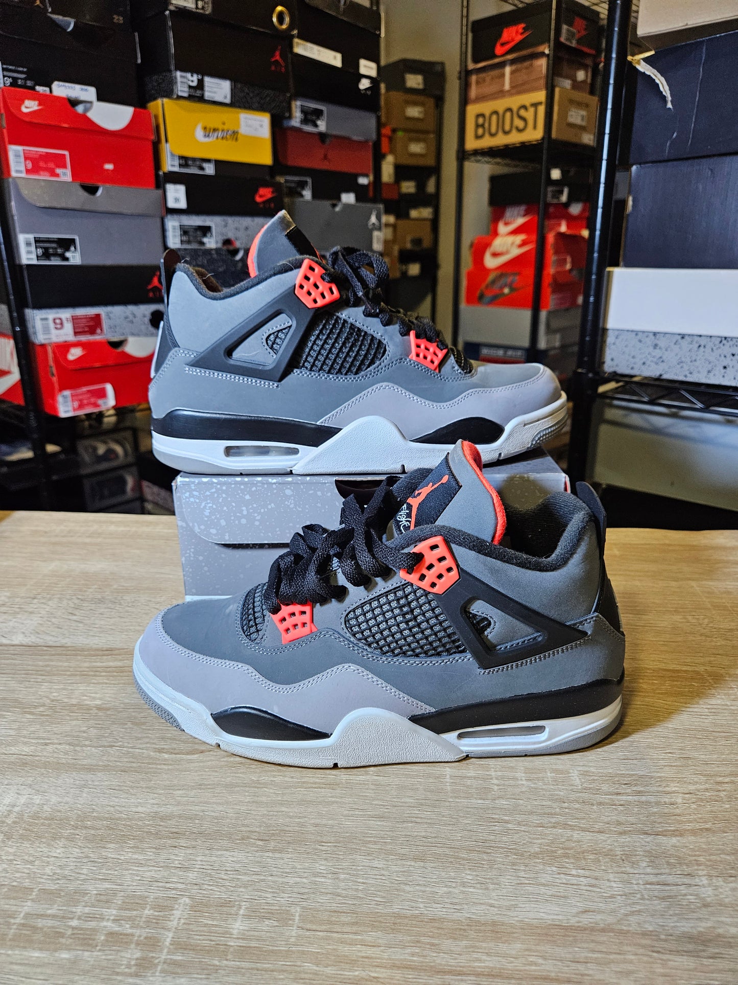 Size 10.5 - AJ 4 Retro Mid Infrared