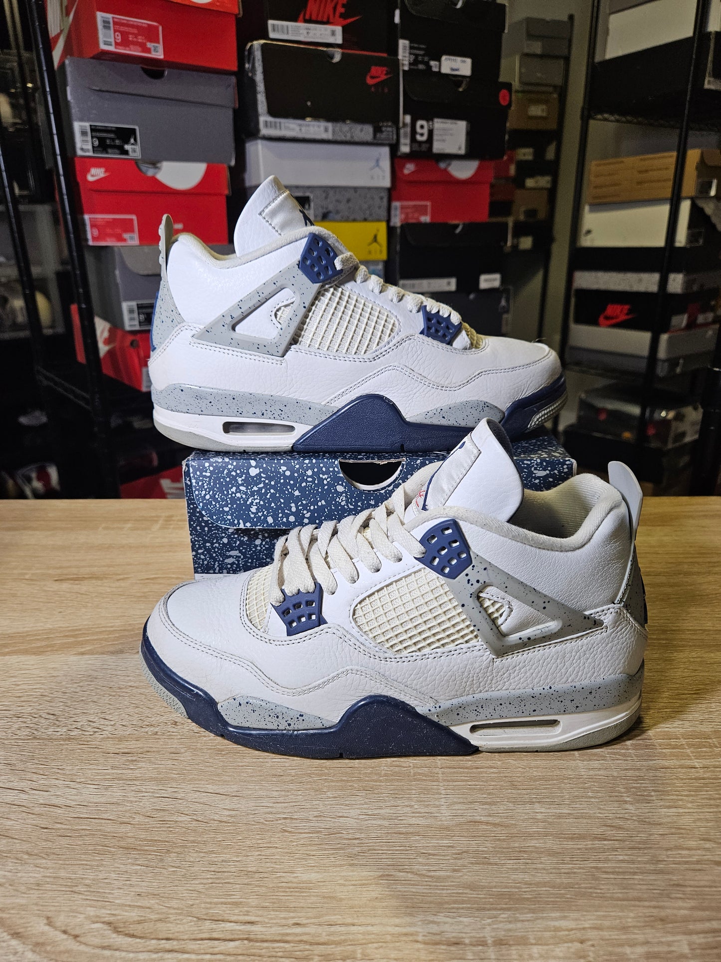 Size 9.5 - AJ 4 Retro Mid Midnight Navy