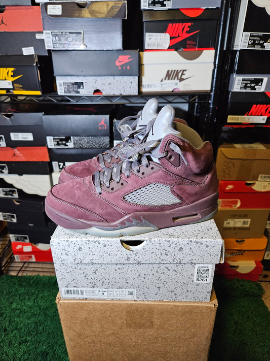 Size 9 - AJ 5 Retro SE 2023 Burgundy