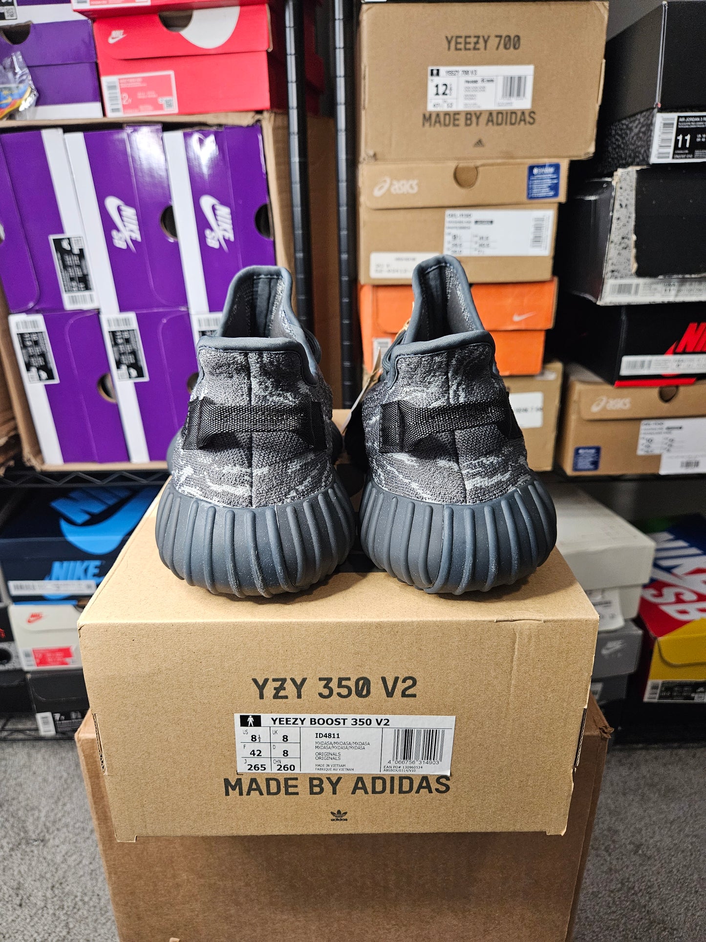 Size 8.5 - adidas Yeezy Boost 350 V2 Low MX Dark Salt