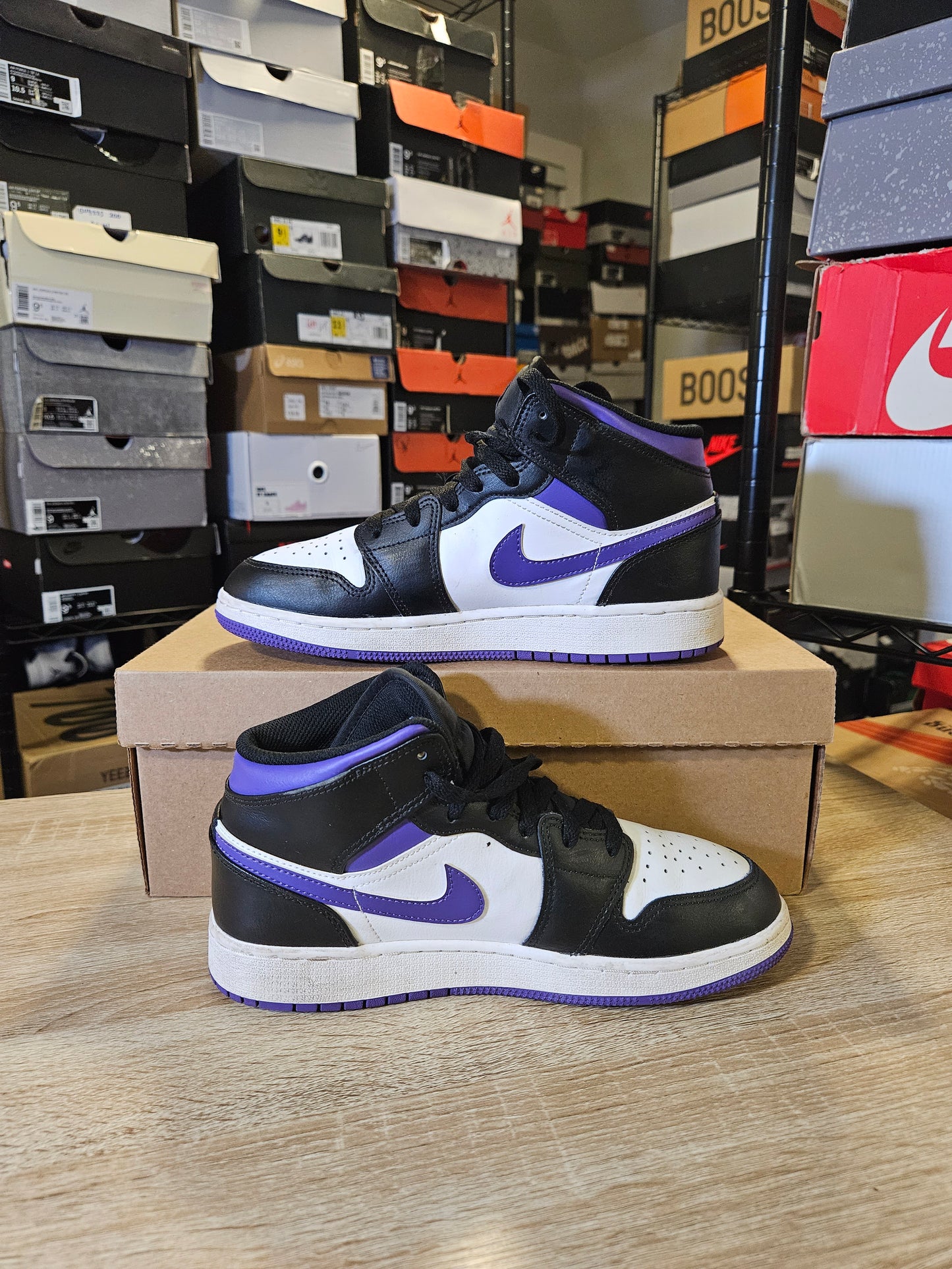 Size 6 - AJ 1 Mid Dark Iris