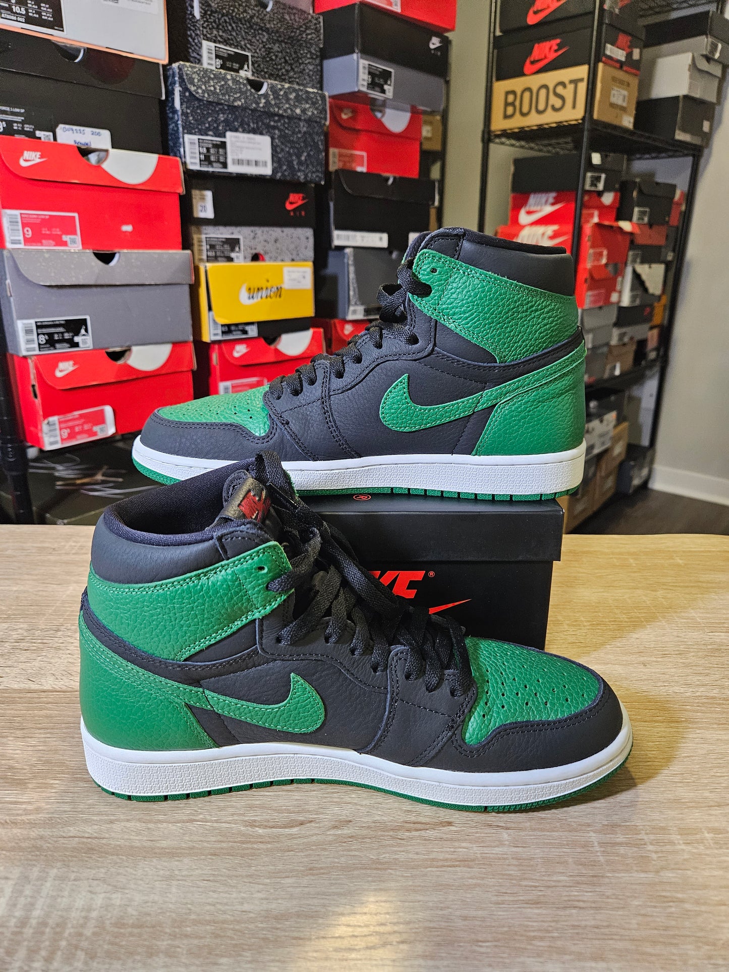 Size 9.5 - AJ 1 Retro OG High Pine Green 2.0