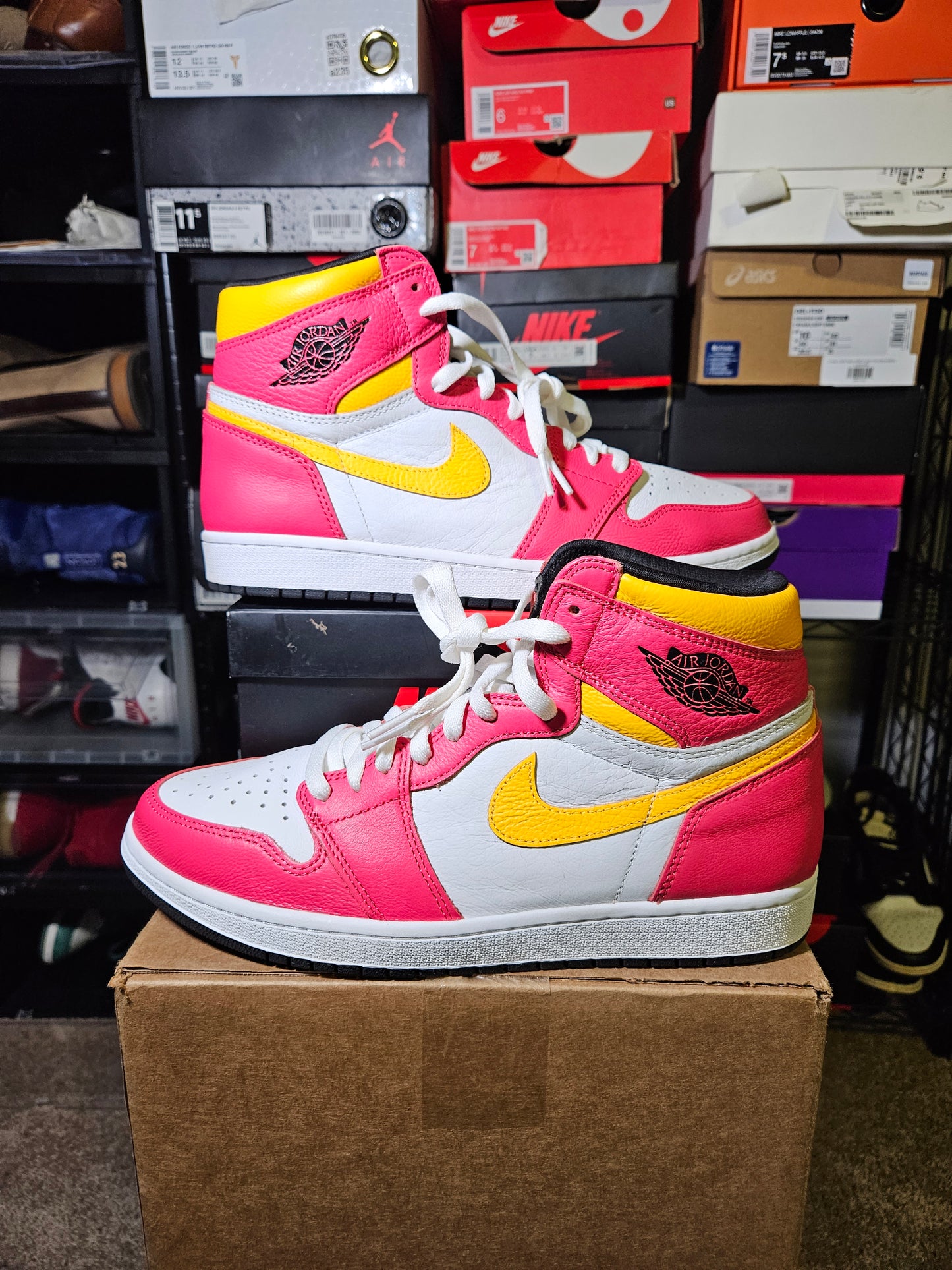 Size 11 - AJ 1 Retro High OG Light Fusion Red 2021