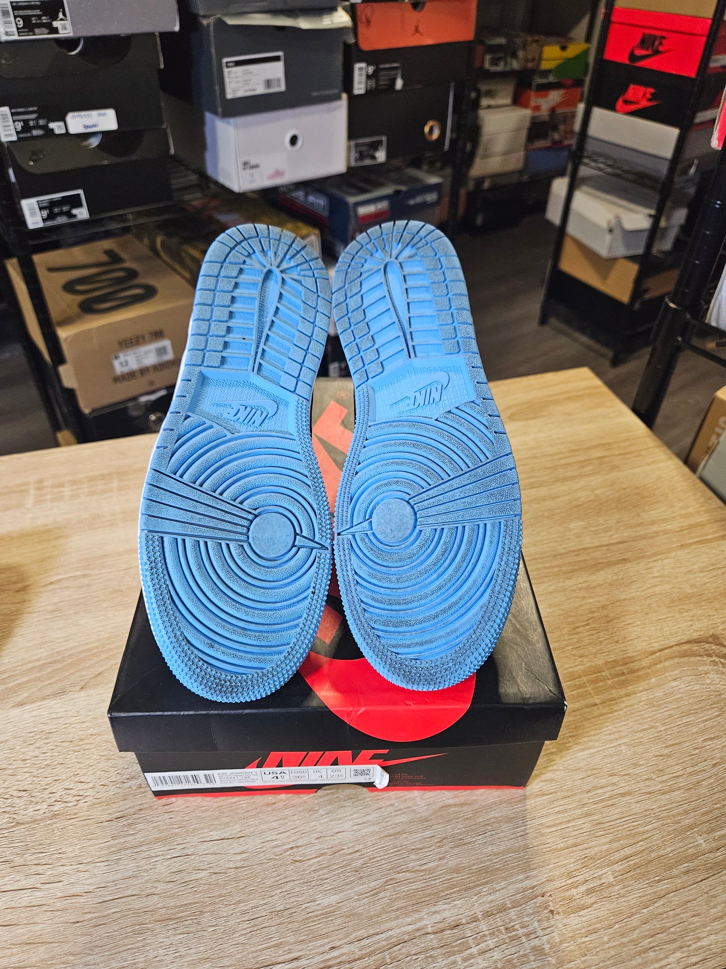 Size 4.5 - AJ 1 University Blue