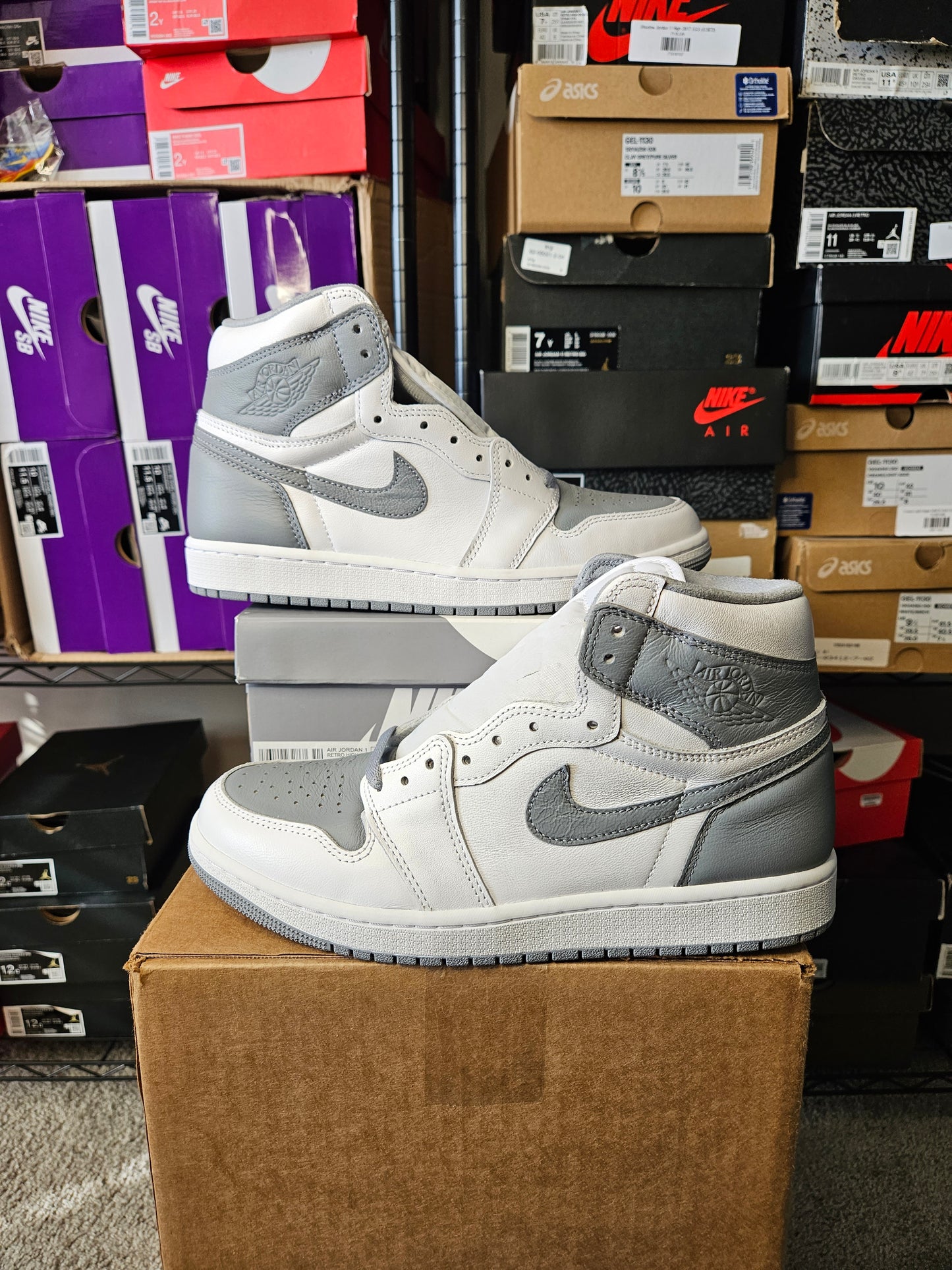 Size 9 - AJ 1 Retro High OG Stealth