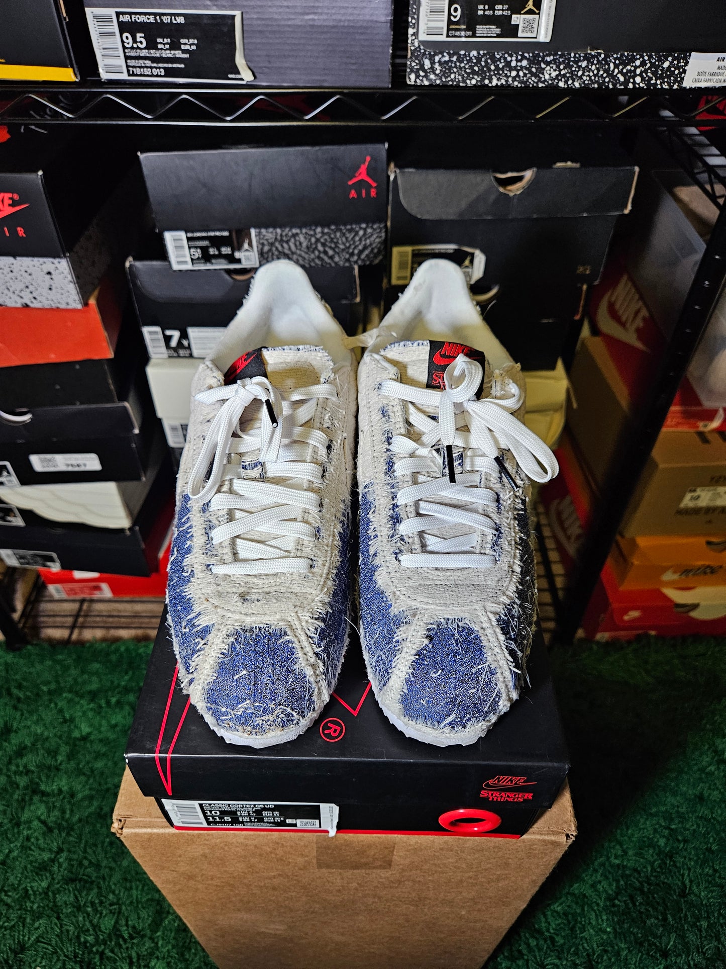 Size 10 - Stranger Things x Classic Cortez QS Upside Down