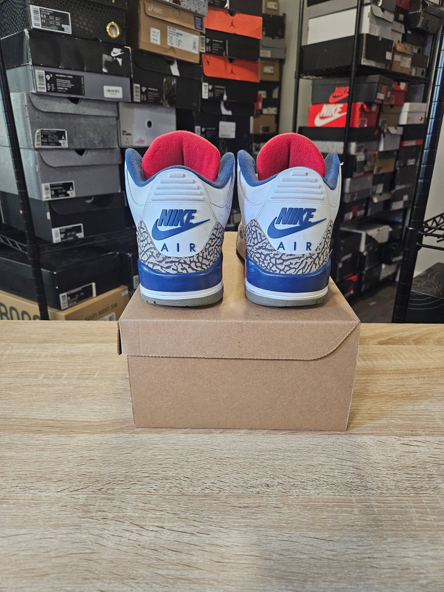 Size 10 - AJ 3 Retro OG Mid True Blue
