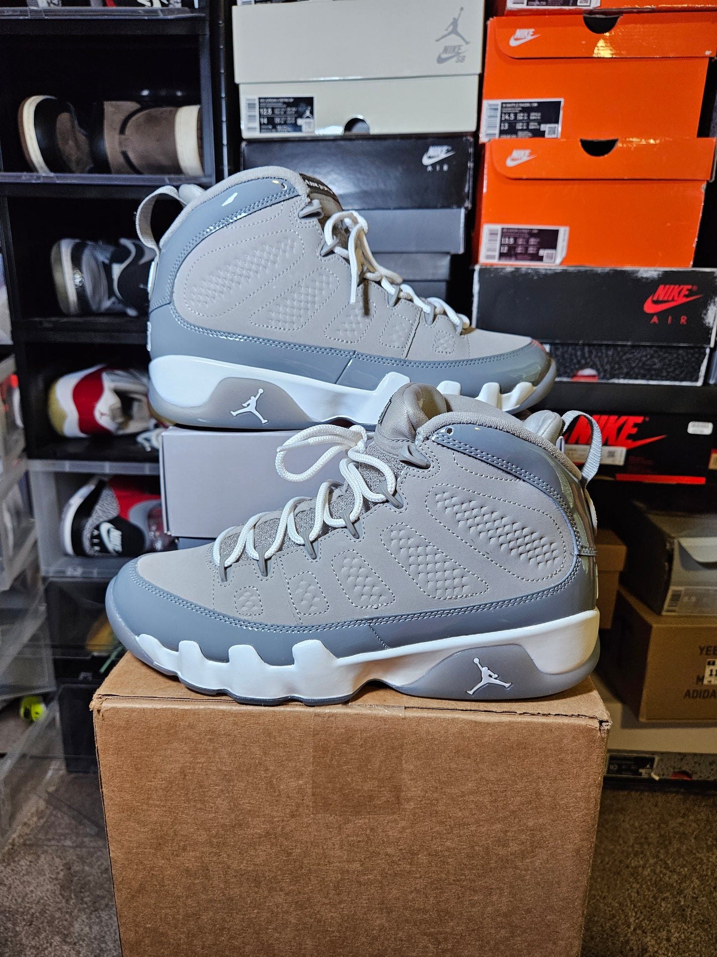 Size 9 - AJ 9 Retro 2025 Cool Grey