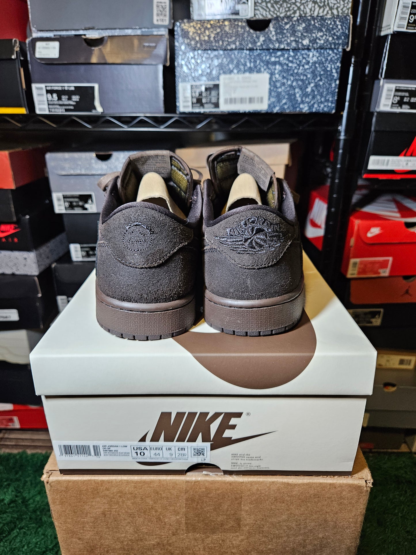 Size 10 - Travis Scott x AJ 1 Retro OG SP Low Velvet Brown