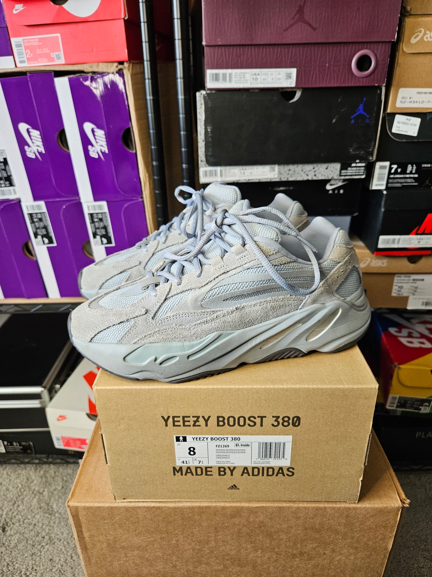 Size 8.5 - YZY Boost 700 V2 Hospital Blue