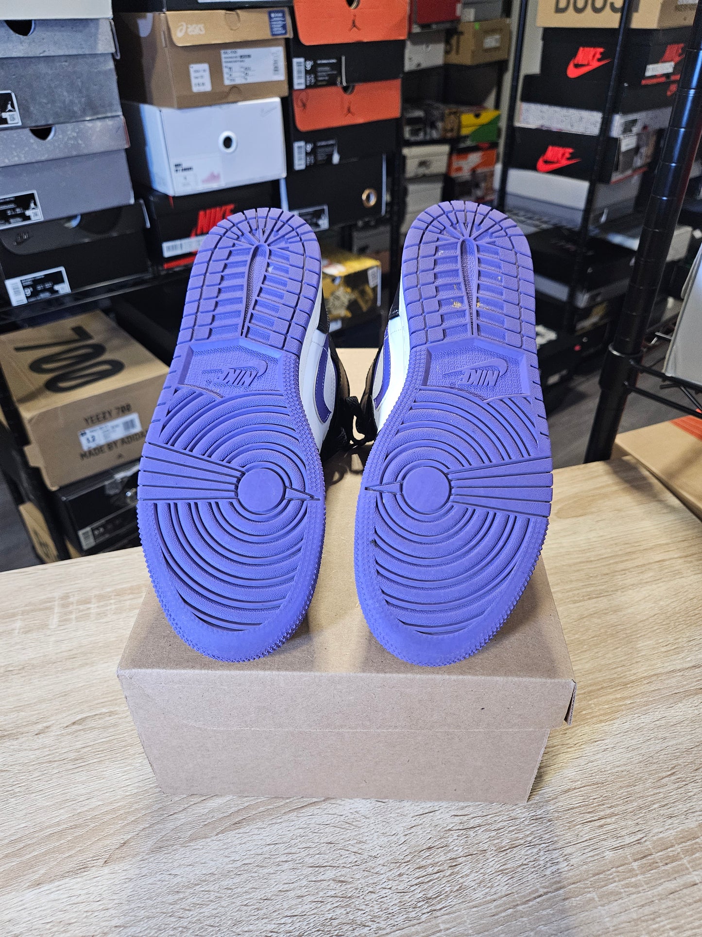 Size 6 - AJ 1 Mid Dark Iris