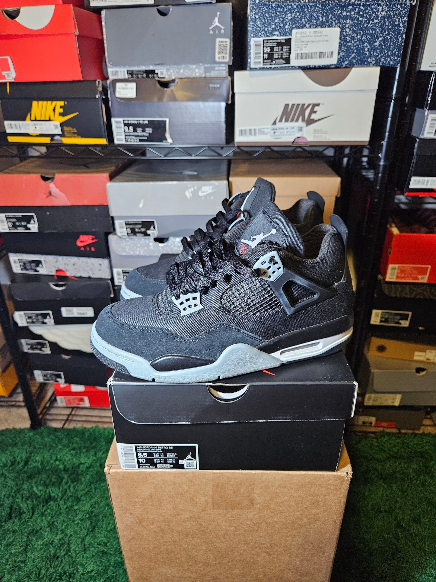 Size 8.5 - AJ 4 Retro SE Mid Black Canvas