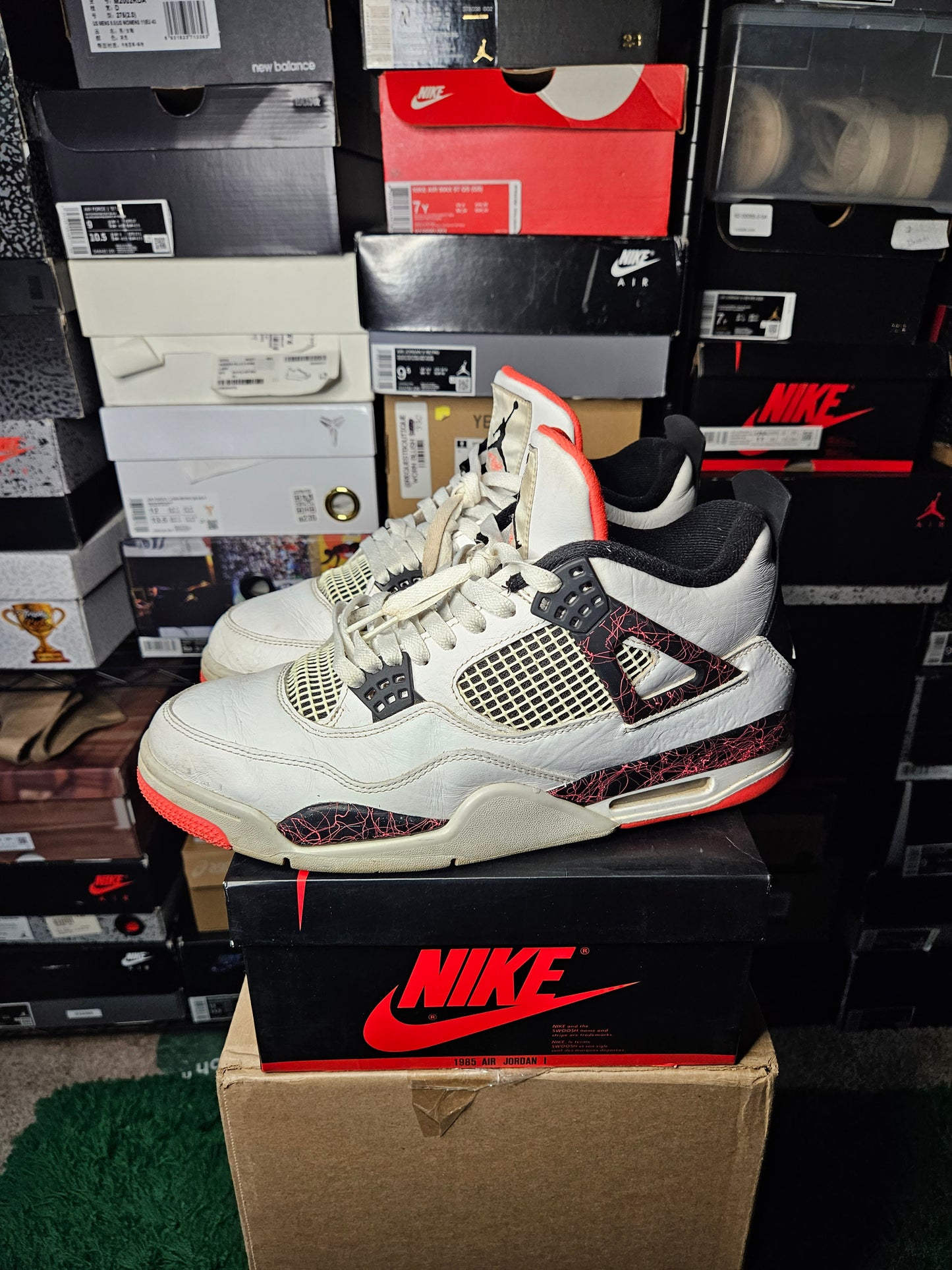 Size 11 - AJ 4 Bright Crimson 2019