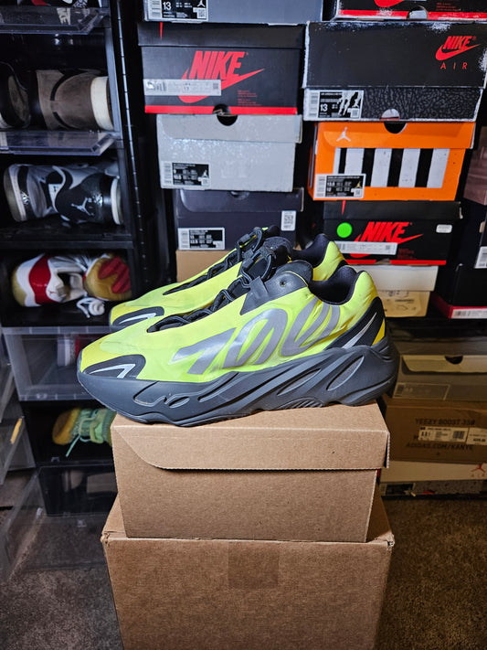 Size 9 - YZY Boost 700 MNVN Resin