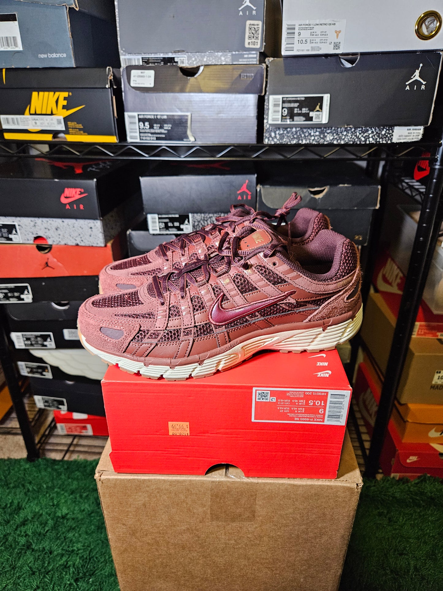 Size 9 - P-6000 SE Dark Pony