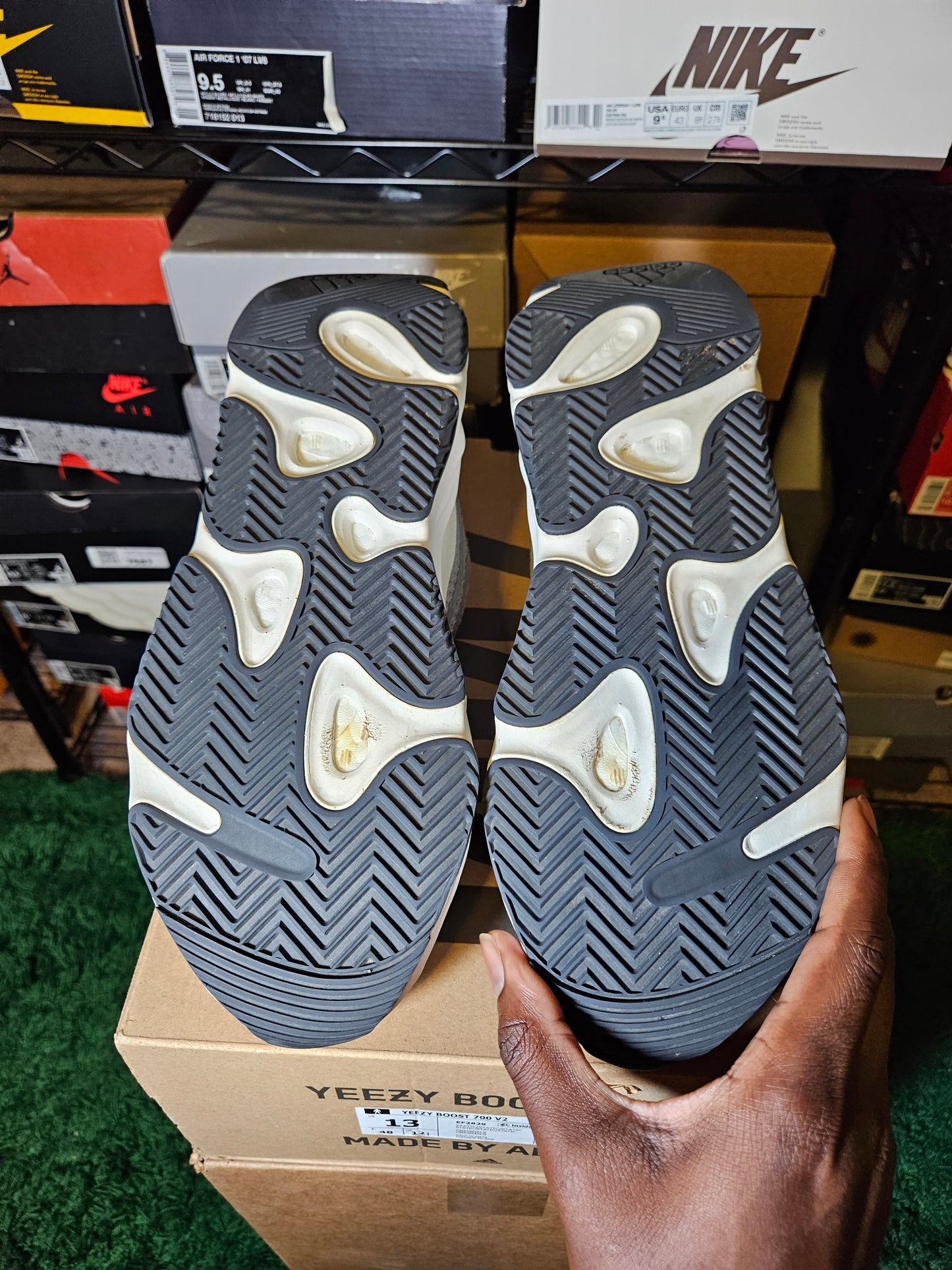 Size 13 - YZY 700 V2 Low Static