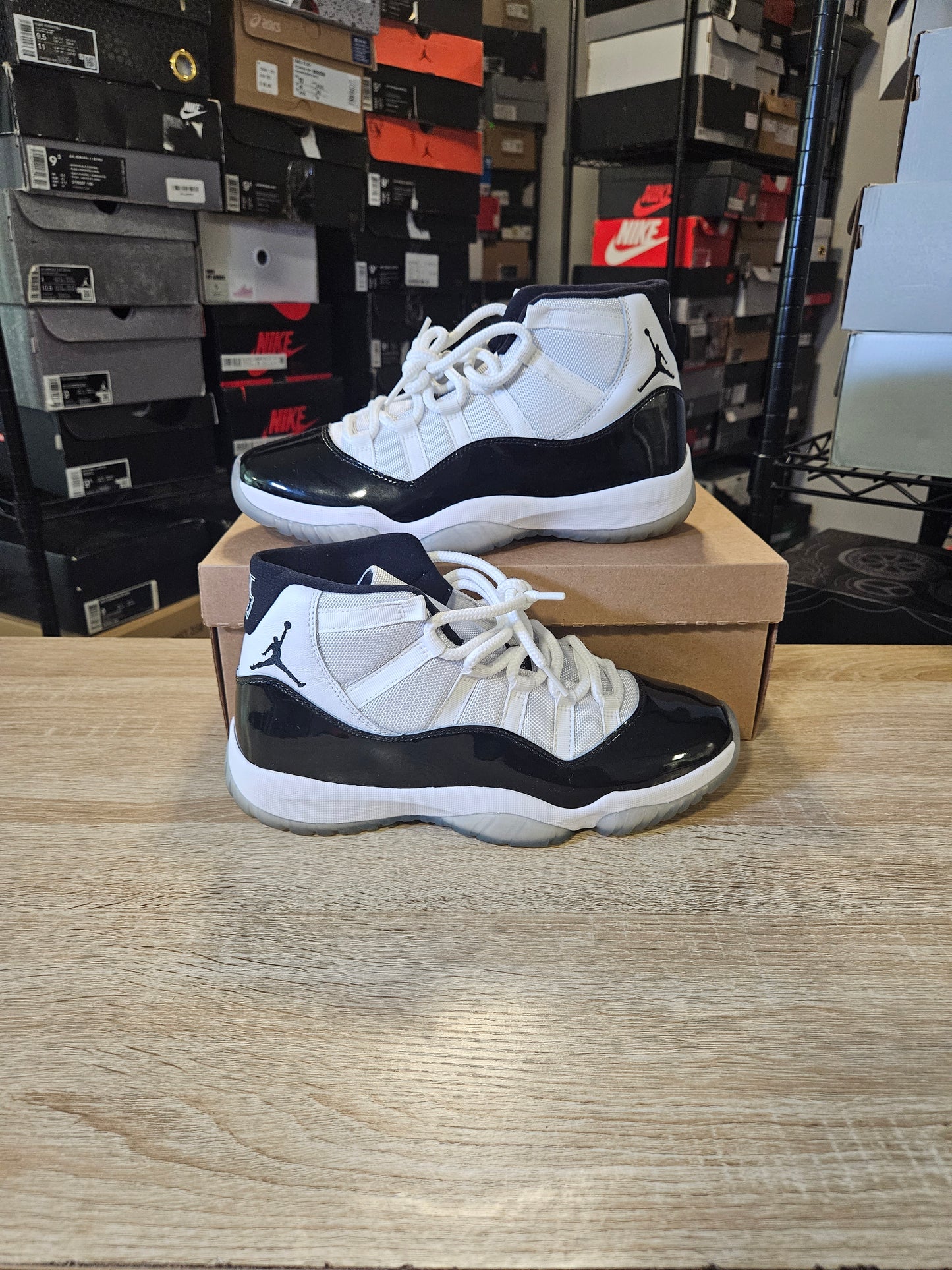 Size 10 - AJ 11 Retro High Concord