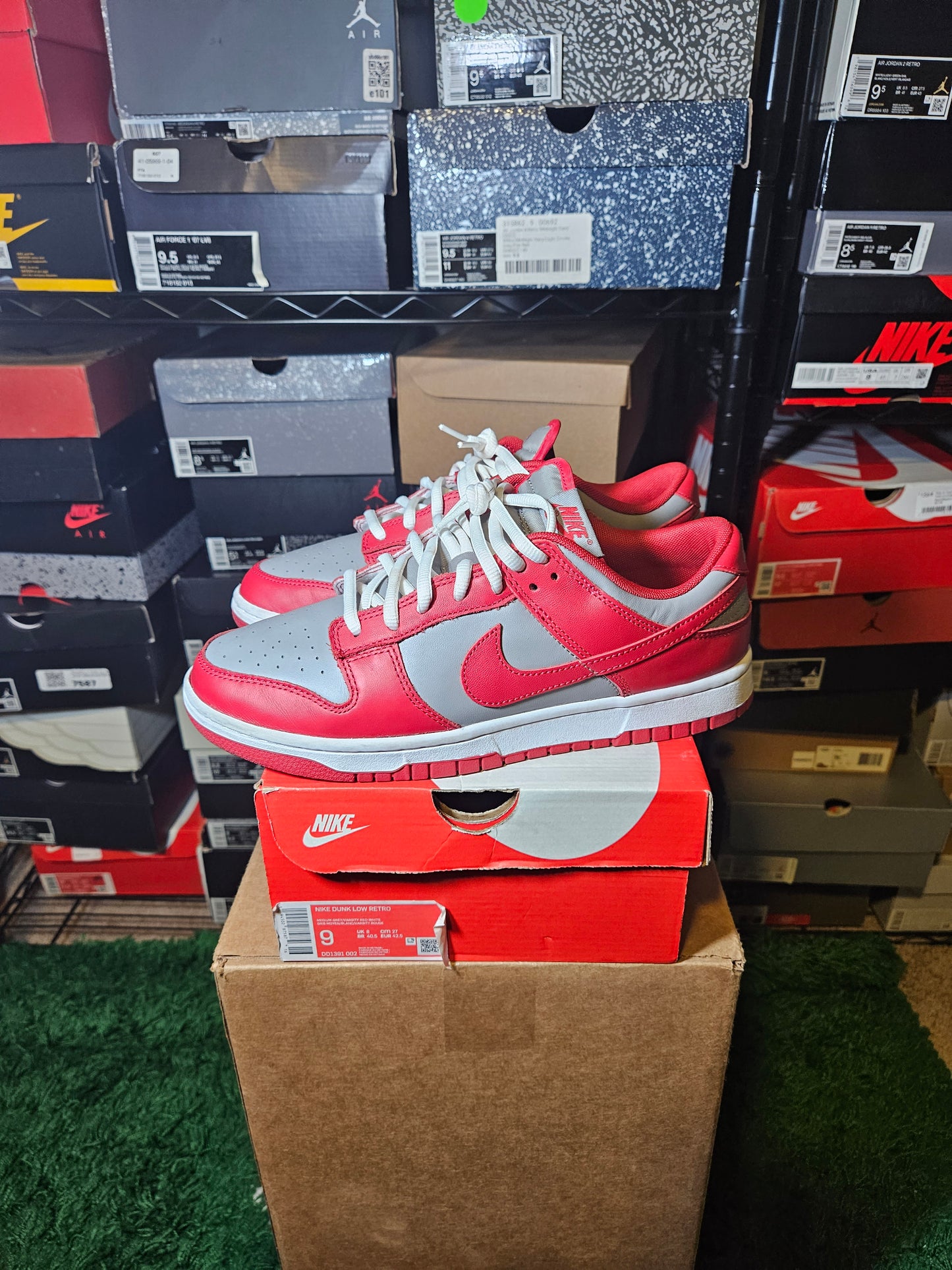 Size 9 - Dunk Low SP UNLV 2021