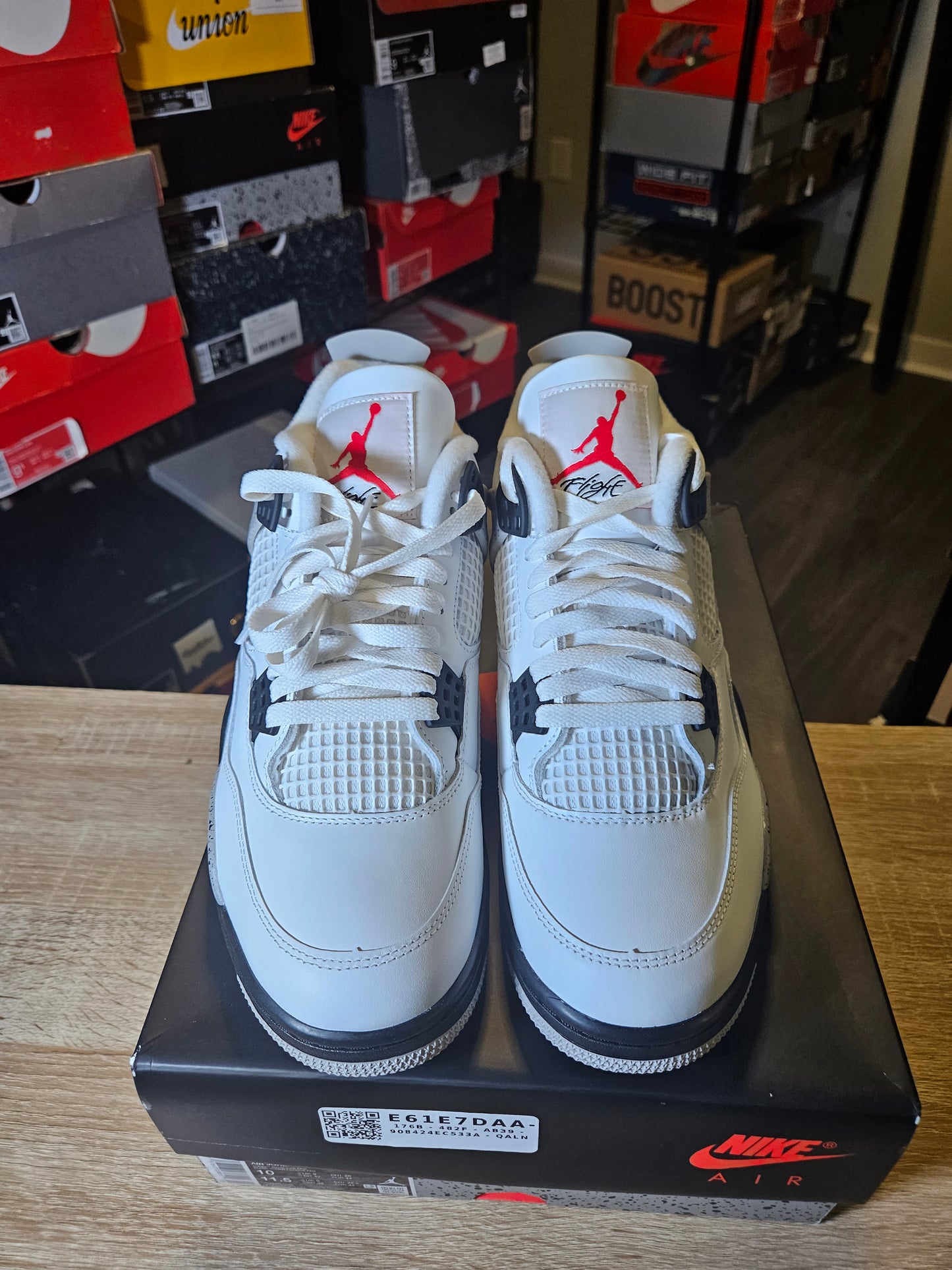 Size 10 - AJ 4 Retro OG 2025 White Cement